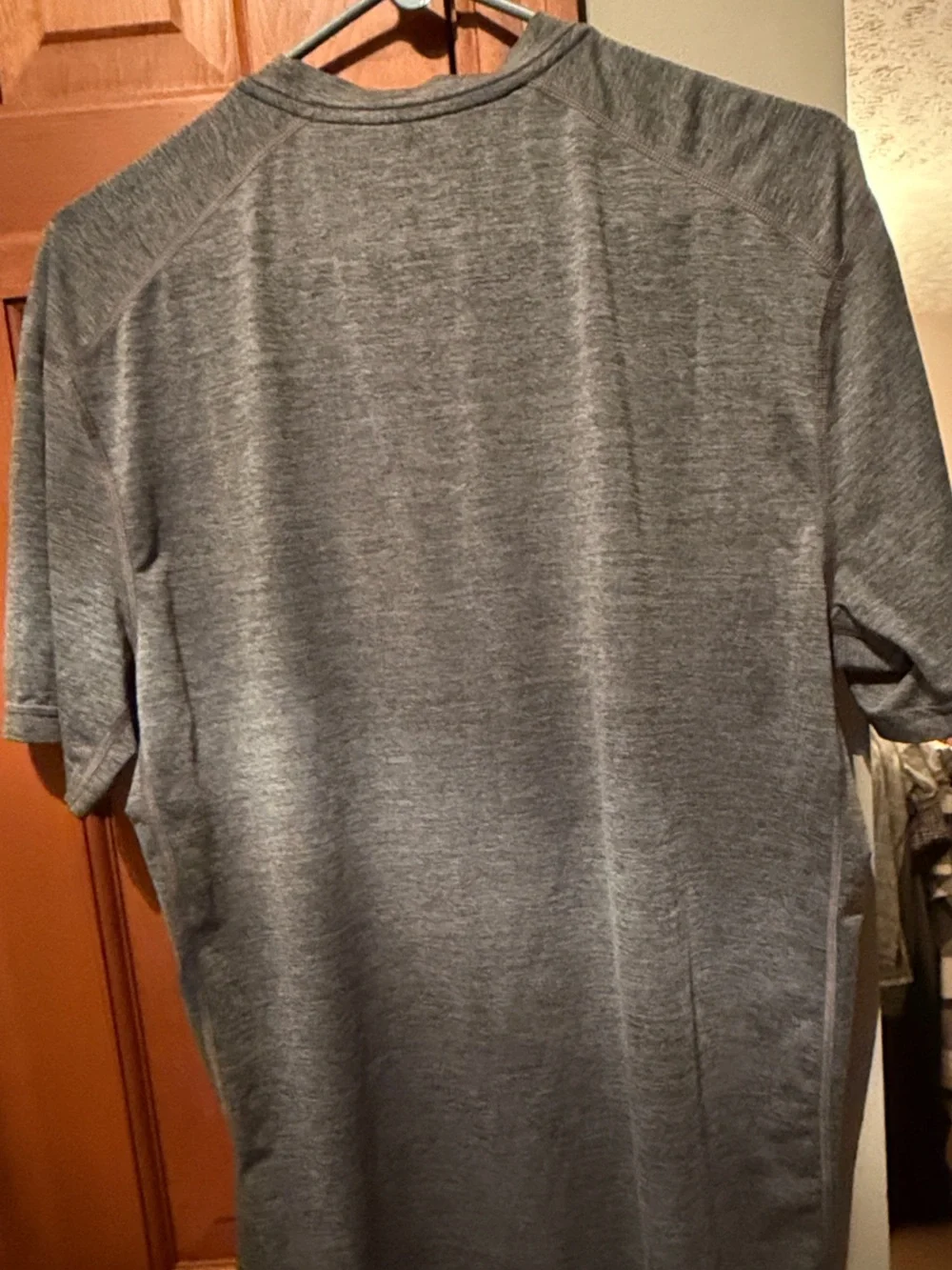 Nike Men’s Heather Charcoal Performance Tee